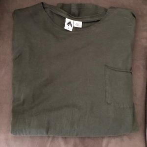 Men’s Urban Outfitters long tee